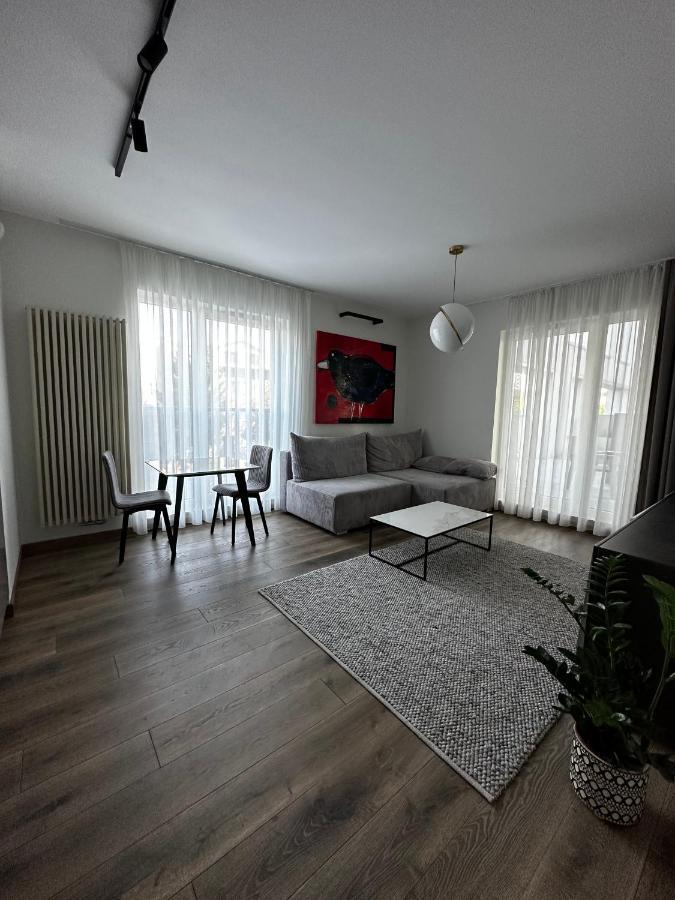 Apartament Vip Wola Warsaw Ngoại thất bức ảnh